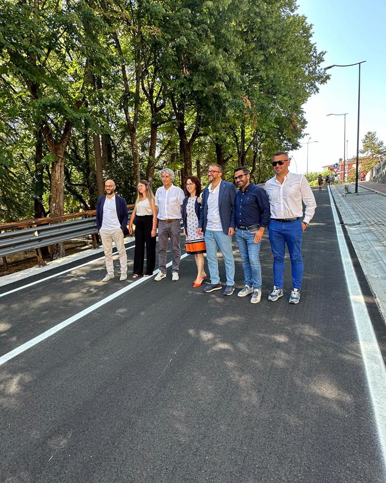 Viale Ovidio, viene riaperto il collegamento stradale con Piazza Battaglione Alpini